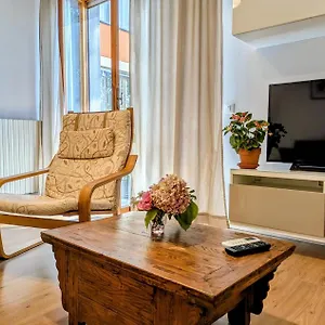  Apartment Viale Puccini - Free Gated Parking - 3 Minutes From Center